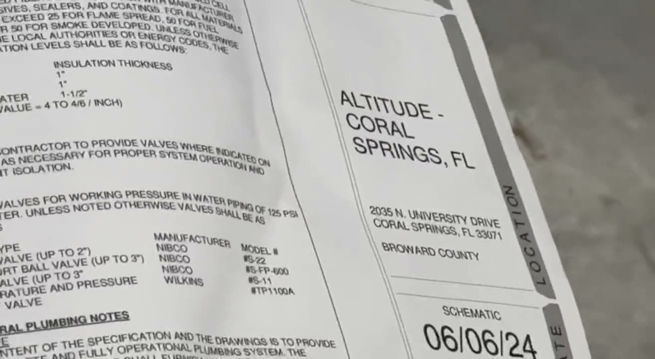 Plano de plomería del proyecto Altitude en Coral Springs, fechado el 6 de junio de 2024